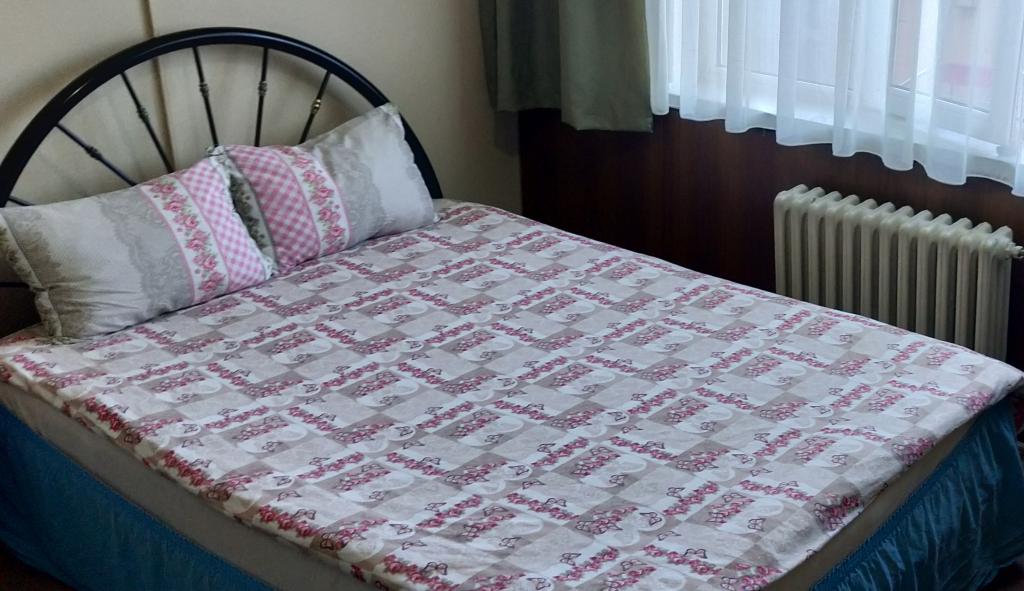 Standart Oda, Cadde Manzaralı