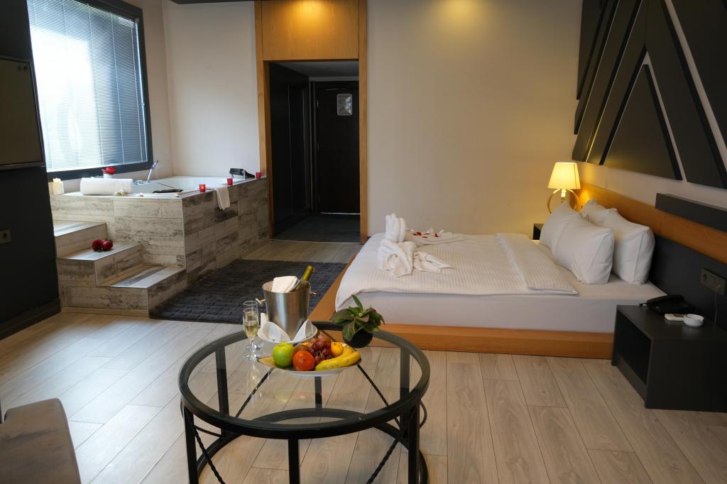 Suite,Balkonlu