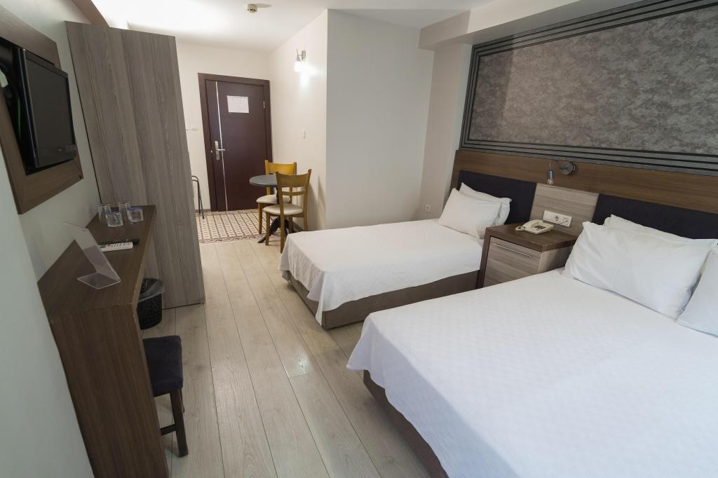 Standart Oda, Şehir Manzaralı (3 Kişilik)