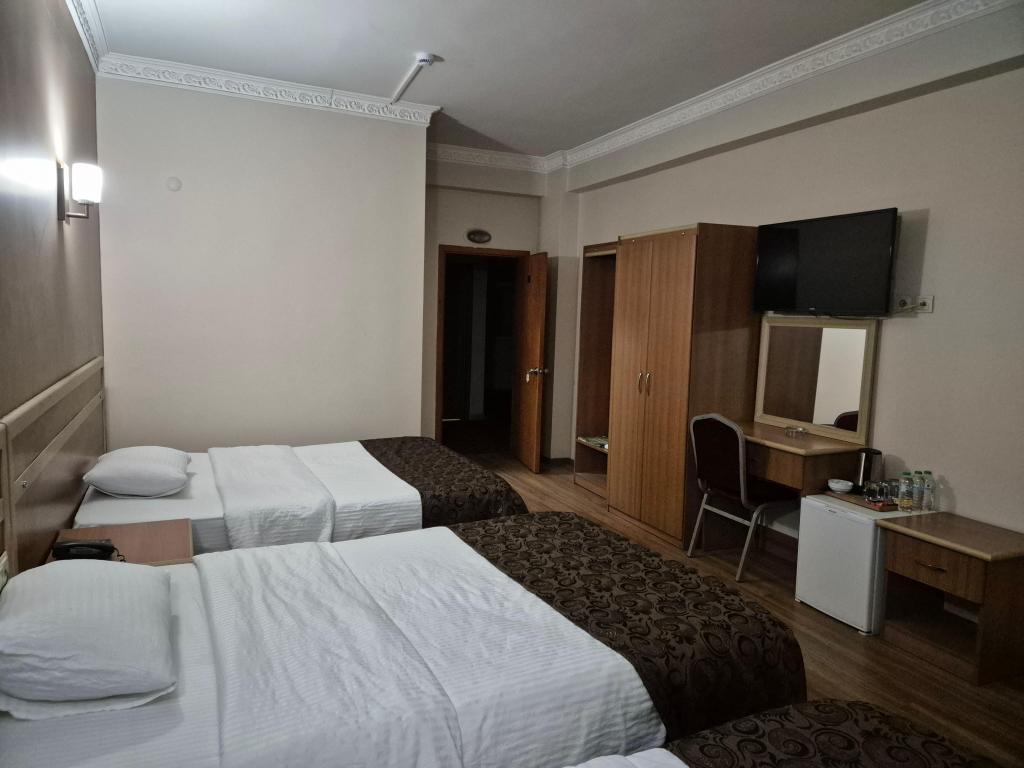 Iki Ayrı Yataklı Oda, Şehir Manzaralı