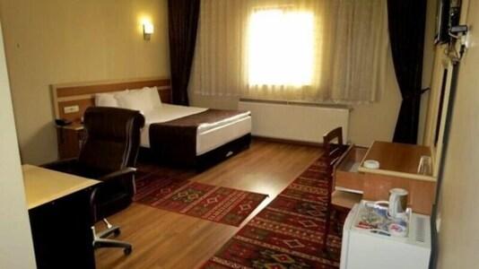 Standart Oda, Şehir Manzaralı