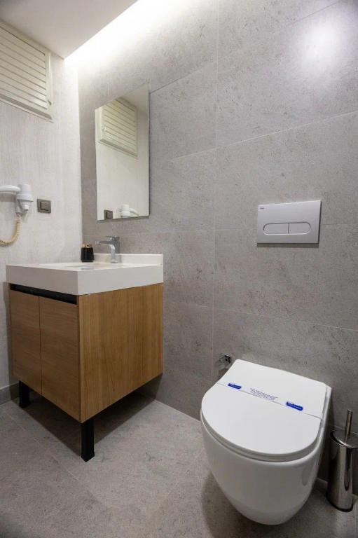 Deluxe Oda,Bahçe Manzaralı,Balkonlu
