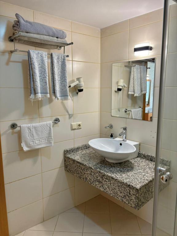 Family Room, City View (Without Balcony)