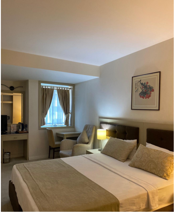 Junior Suit Oda, Şehir Manzaralı