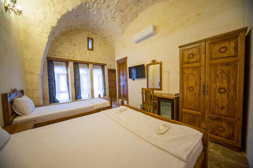 Aile Odası, Avlu Manzaralı