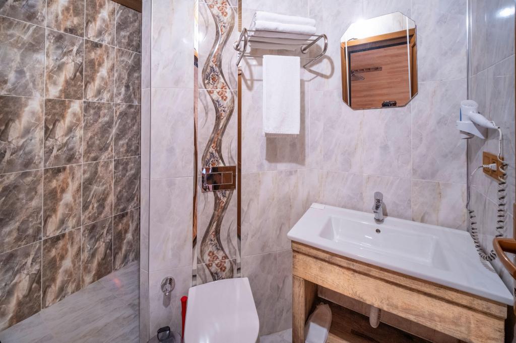 Deluxe Oda, Nehir Manzaralı (Balkonlu)