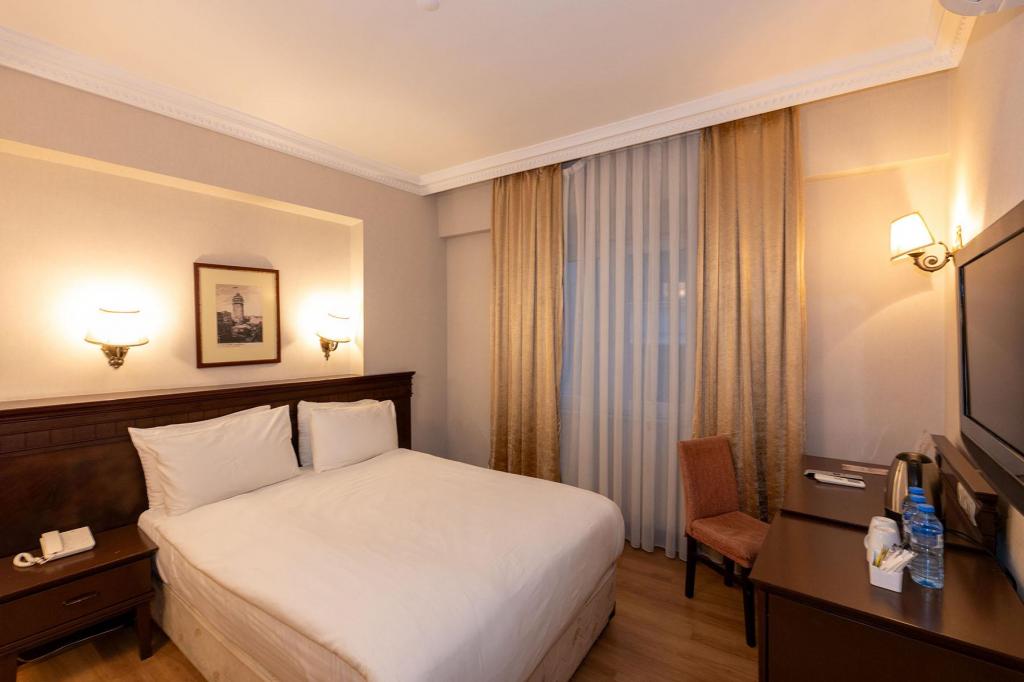 Aile Suit Odası, Şehir Manzaralı