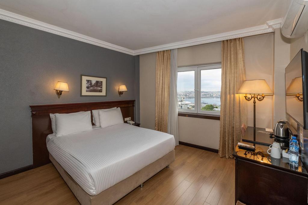 Superior Oda, Şehir Manzaralı