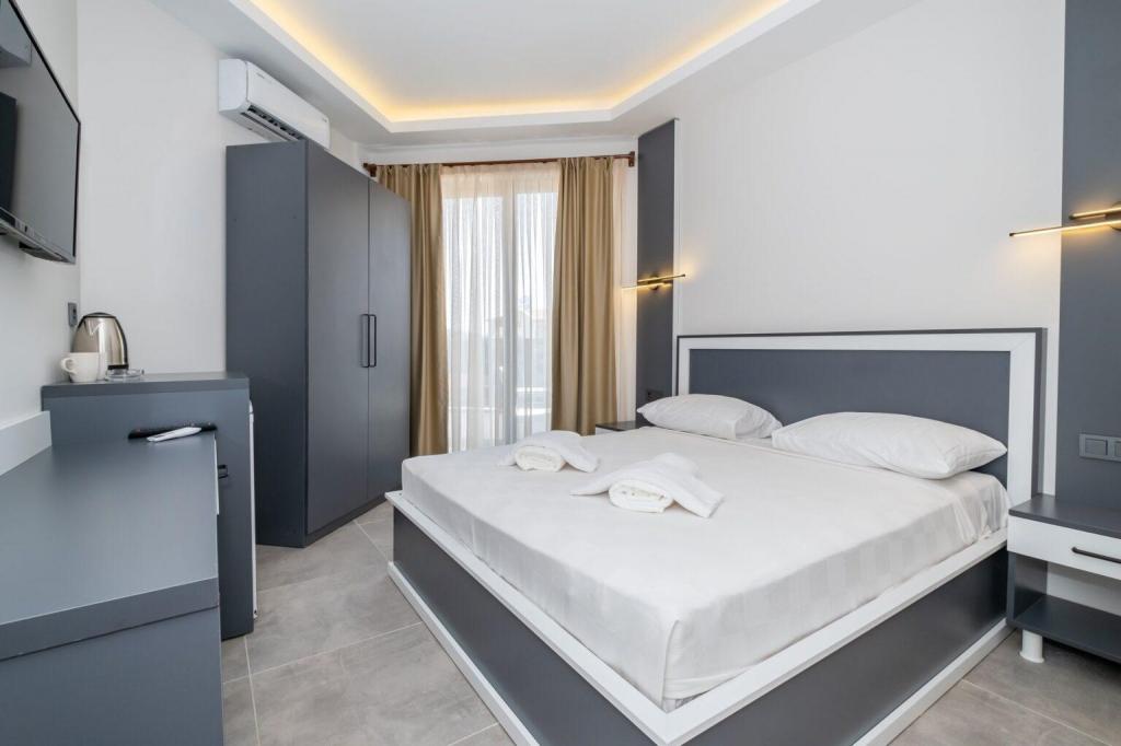Standart Oda, Cadde Manzaralı