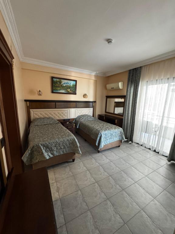Suite,Deniz veya Kara Manzaralı,Klimalı
