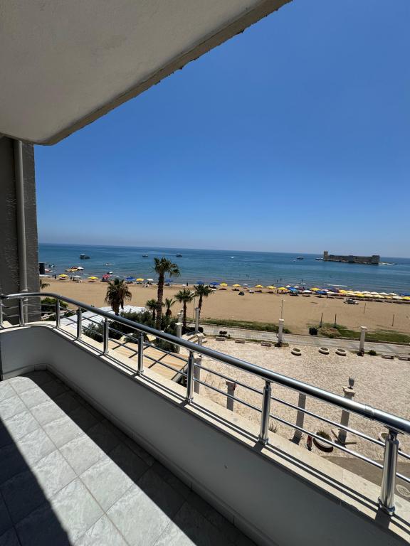 Suite,Deniz veya Kara Manzaralı,Klimalı