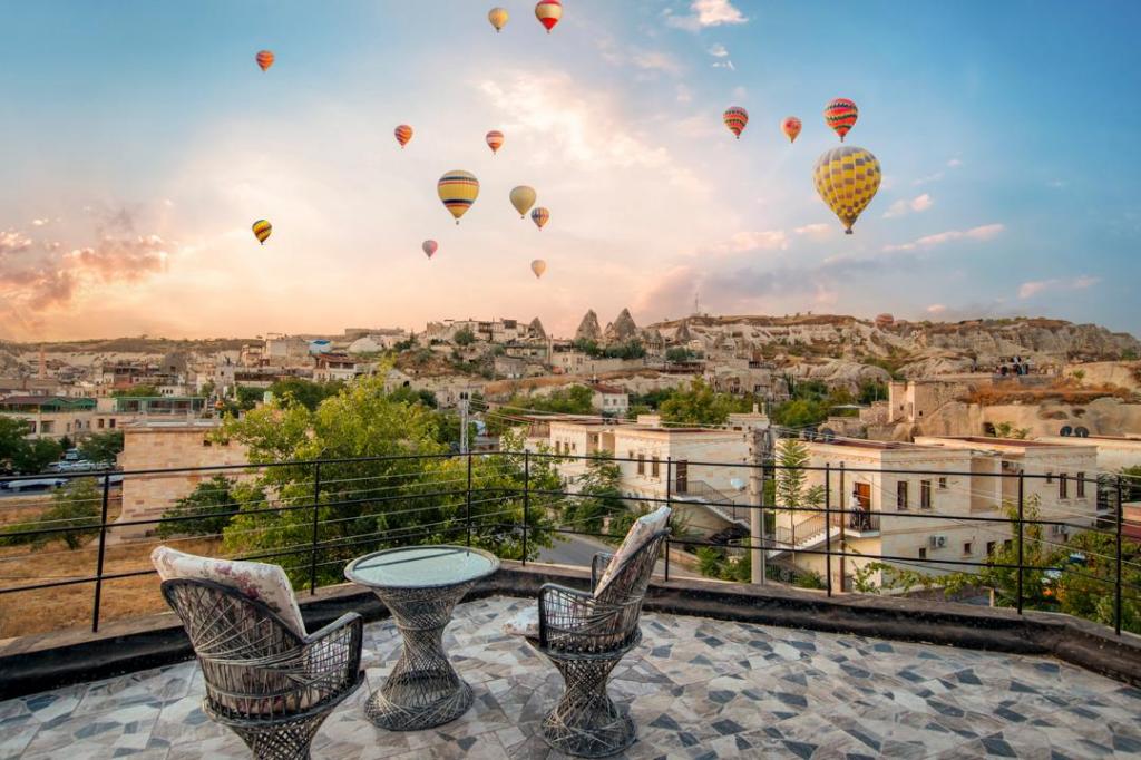 Panoramic Suite,Jakuzili ve Teraslı
