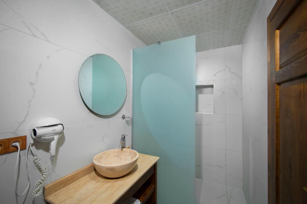 Superior Suite,Avlu Manzaralı,Jakuzili