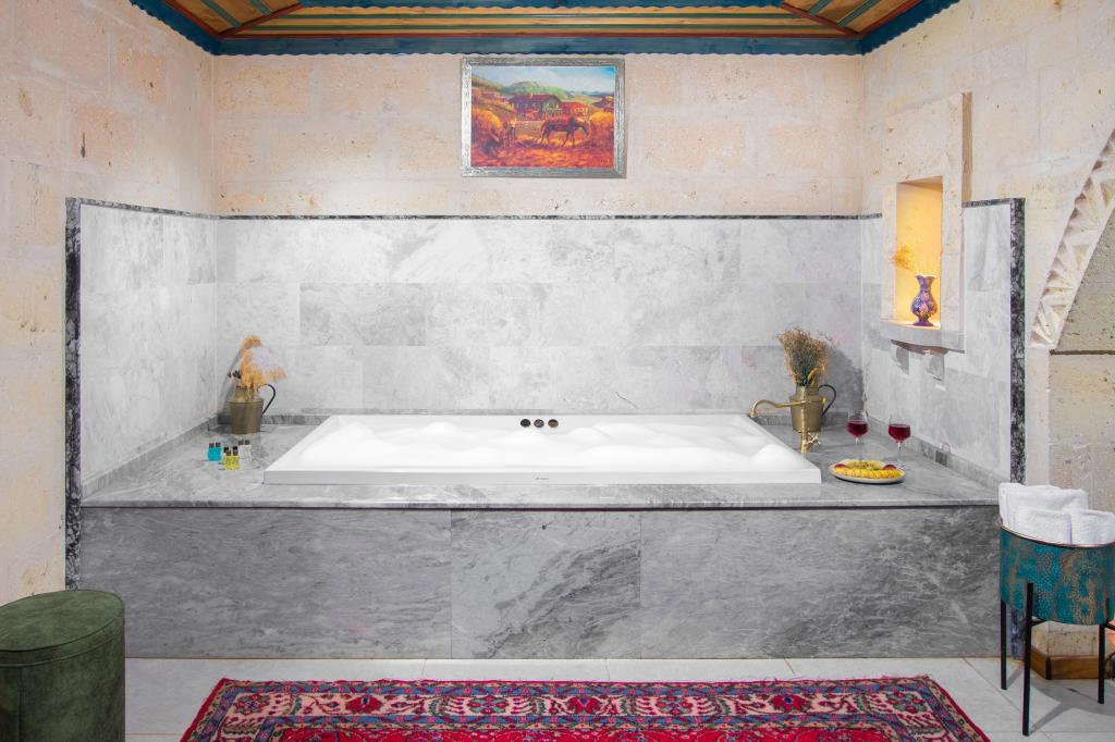 Deluxe Jakuzili Suite,Koridor Manzaralı,Jakuzili