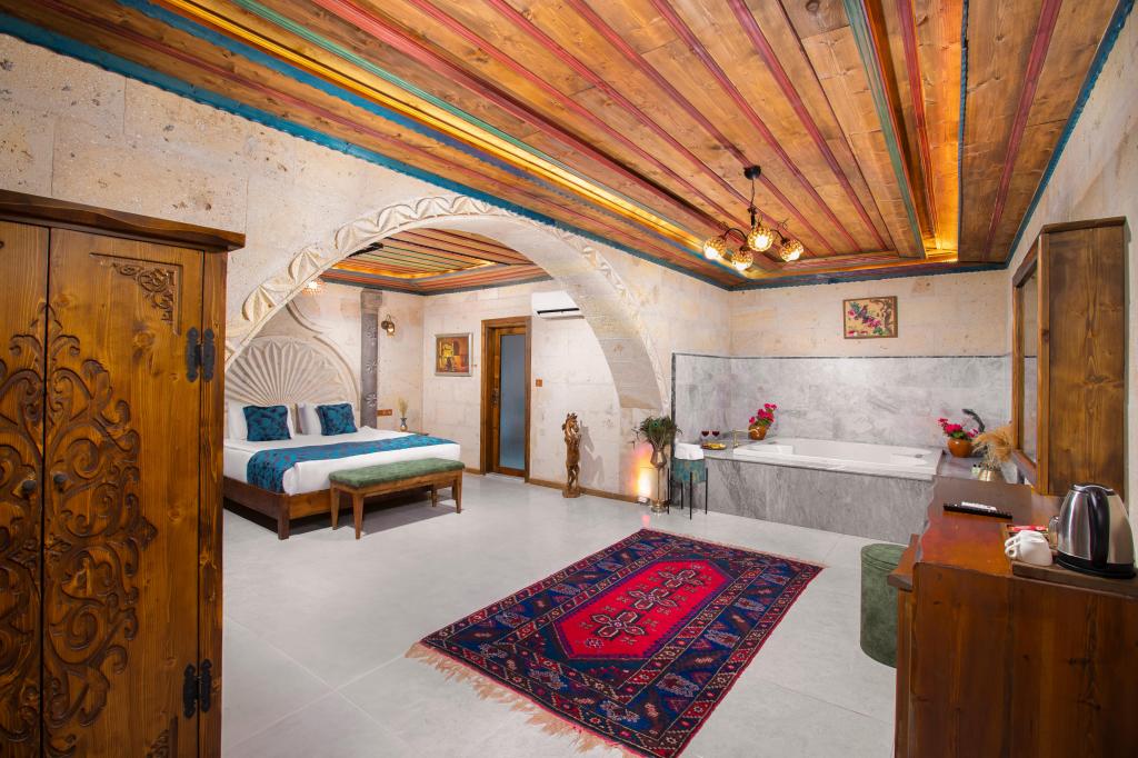 Deluxe Jakuzili Suite,Koridor Manzaralı,Jakuzili