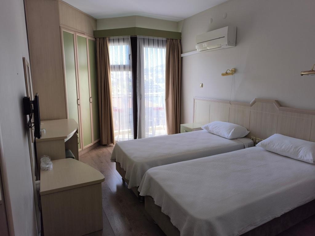 Standart Oda,Deniz Manzaralı,Balkonlu