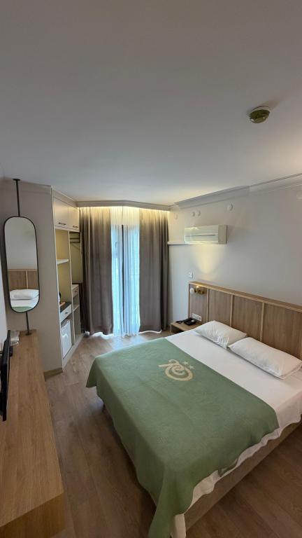 Deluxe Oda,Deniz Manzaralı,Balkonlu