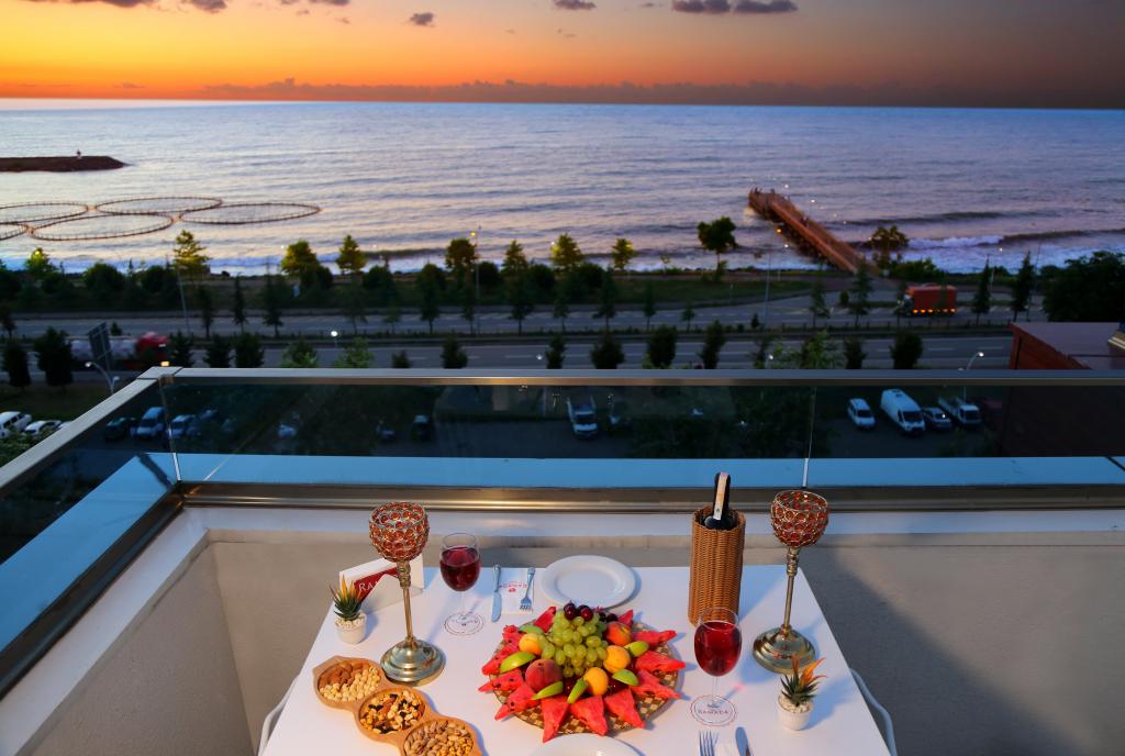 Standart Oda,Deniz Manzaralı,Balkon veya Teraslı