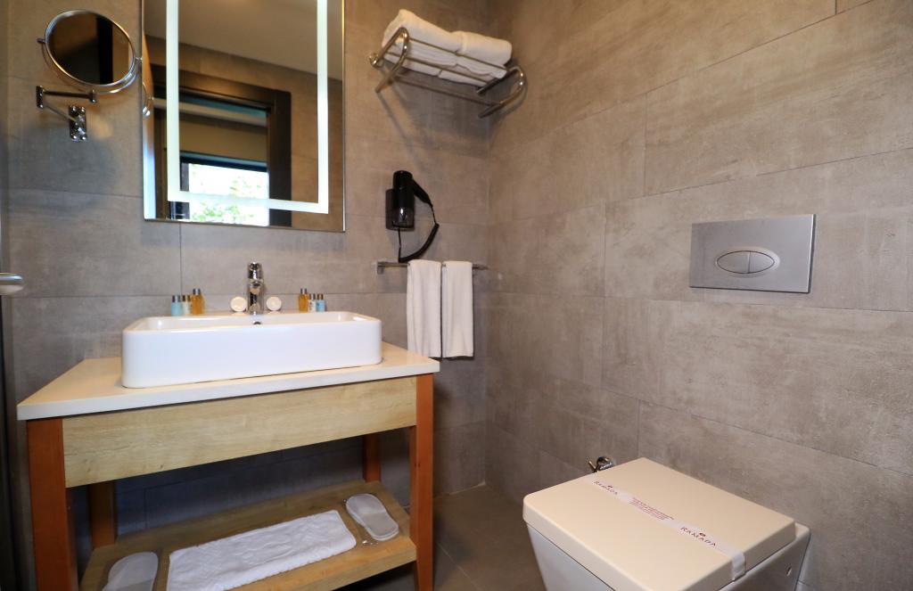 Standart Oda,Deniz Manzaralı,Balkon veya Teraslı