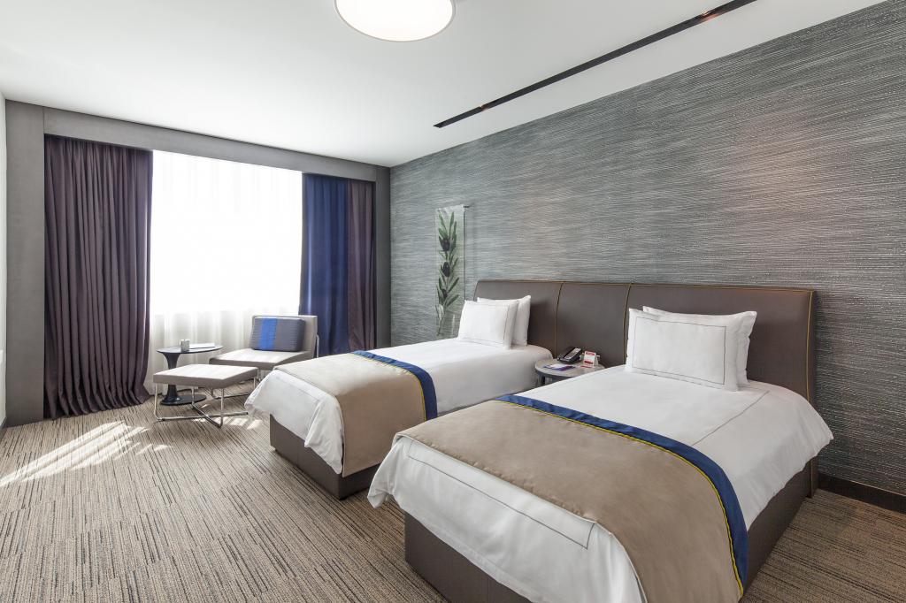 Standart Oda, Şehir Manzaralı