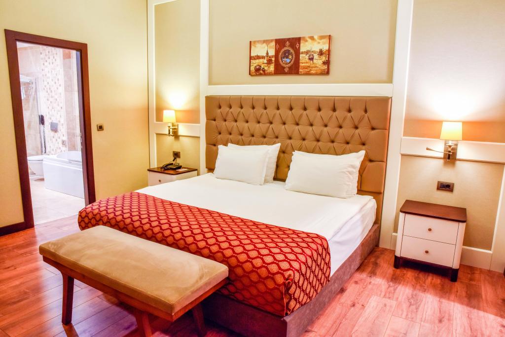 Standart Oda, Şehir Manzaralı