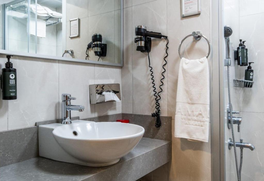 Standart Oda, Şehir Manzaralı