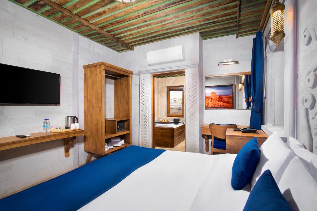 Deluxe Room (Jacuzzi)