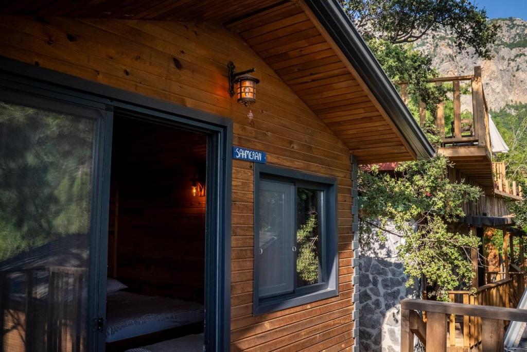 Bungalow,Bahçe veya Dağ Manzaralı,Balkon veya Teraslı