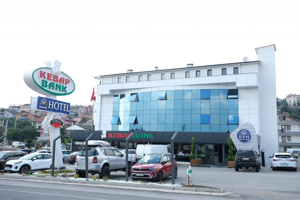 Ren Business Hotel