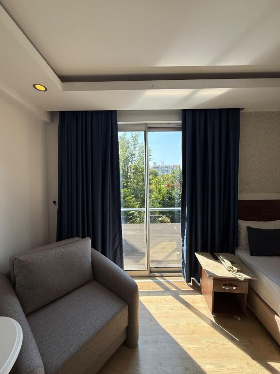 Standart Oda,Nehir Manzaralı,Balkonlu