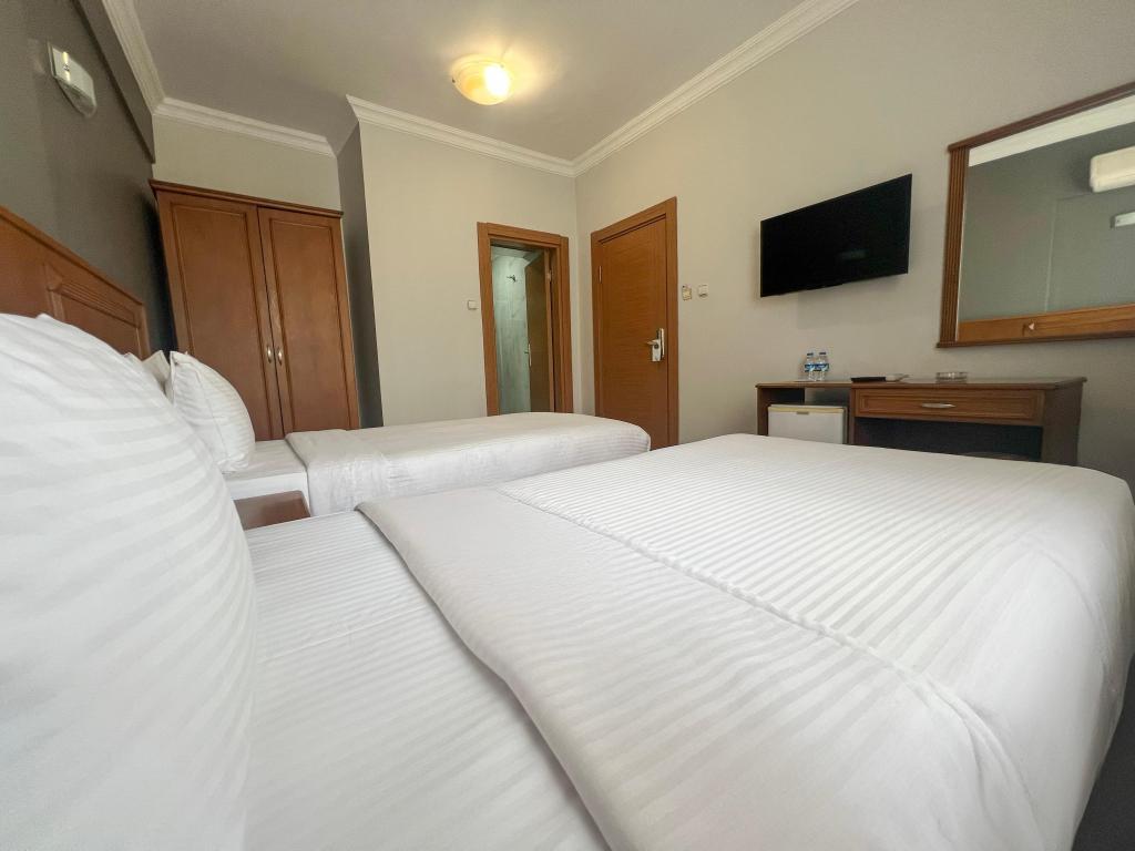 Iki Ayrı Yataklı Oda, Şehir Manzaralı