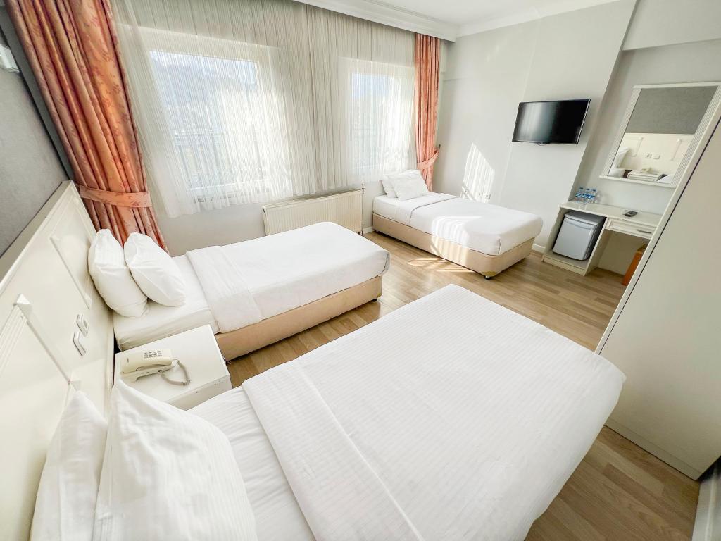 Standart Oda, Şehir Manzaralı (3 Kişilik)