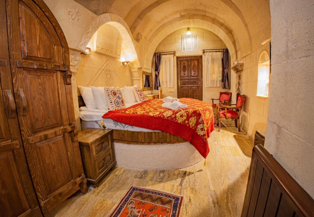 Deluxe Suite ,Bahçe Manzaralı,Şömineli