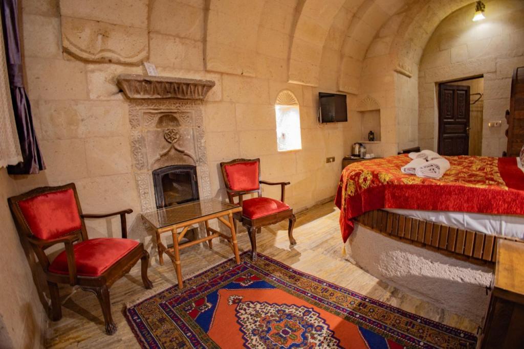 Deluxe Suite ,Bahçe Manzaralı,Şömineli