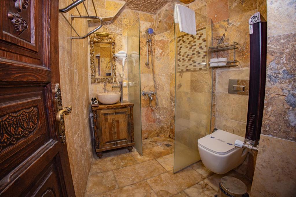 Deluxe Suite ,Bahçe Manzaralı,Şömineli