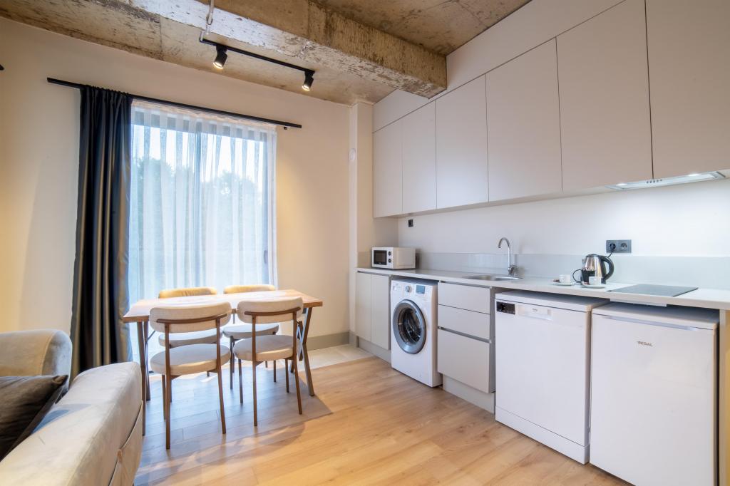  Deluxe Suit Oda, Şehir Veya Dağ Manzaralı, 2. Kat