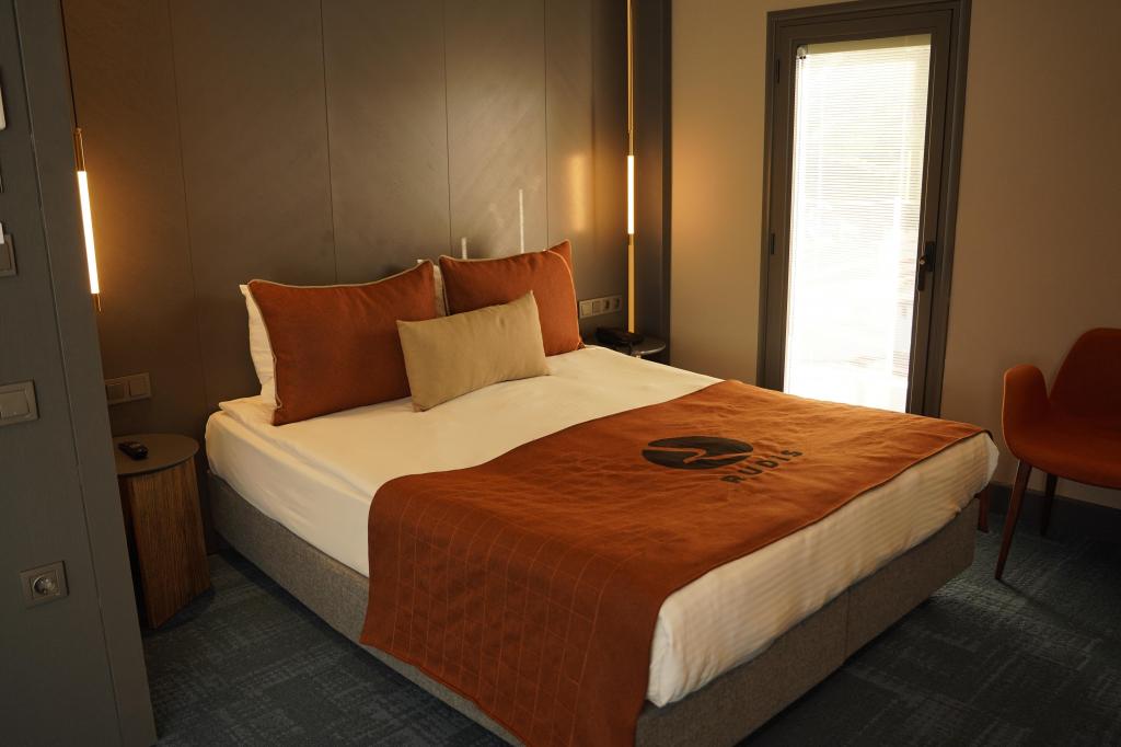 Suite Terrace Room, Street View (Terrace)