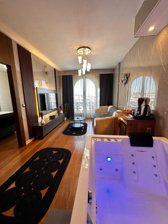 Superior Room (Jacuzzi)