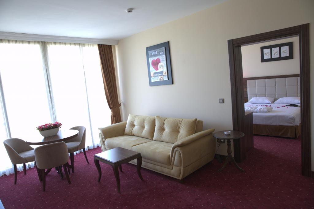 Suite,Jakuzili