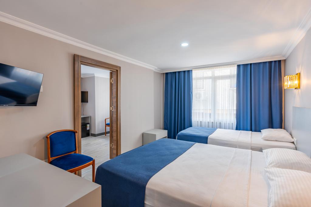 Family Suite Room, City View