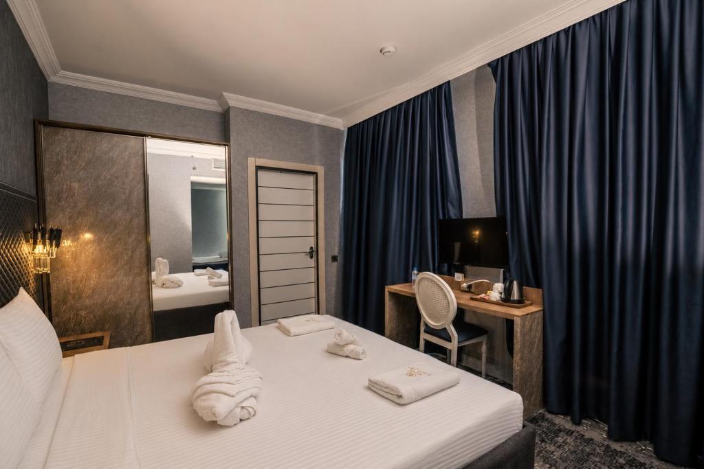 Triple,Şehir Manzaralı,Klimalı