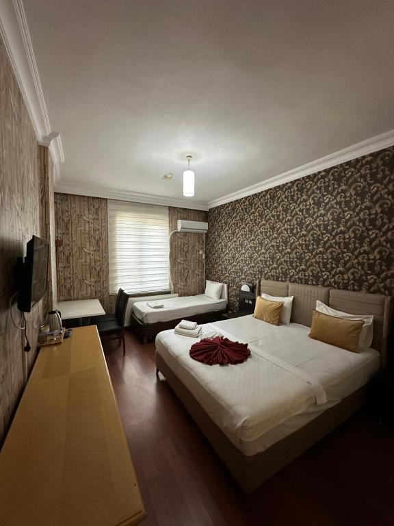 Deluxe Twin Room, City View