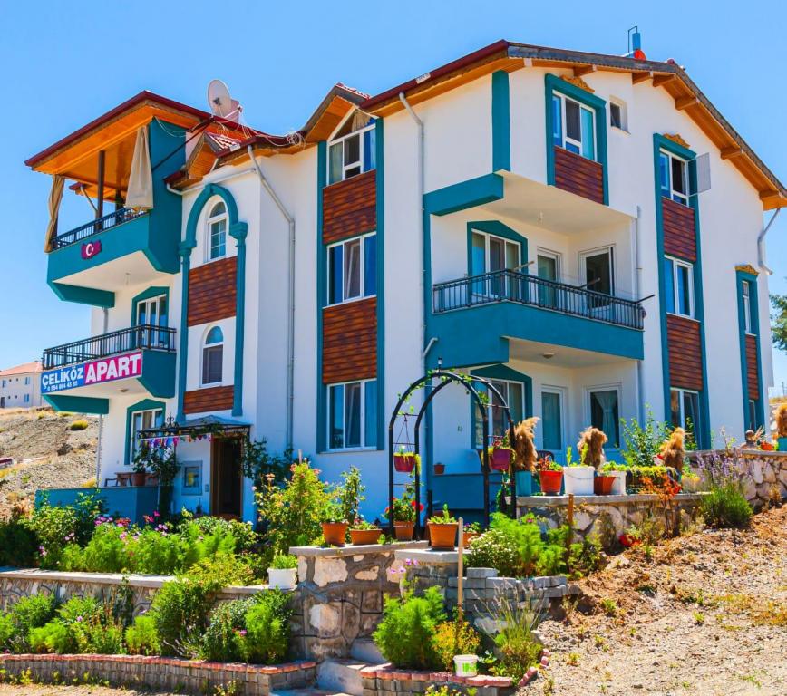 Salda Gölü Çeliköz Apart 