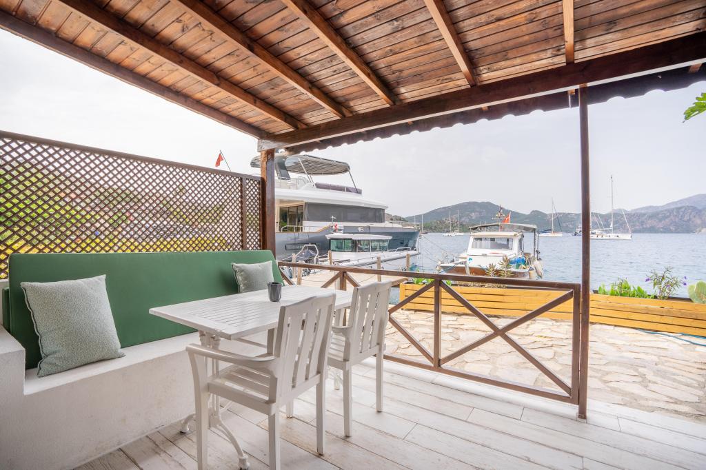 Family Room, Sea View (Balcony)