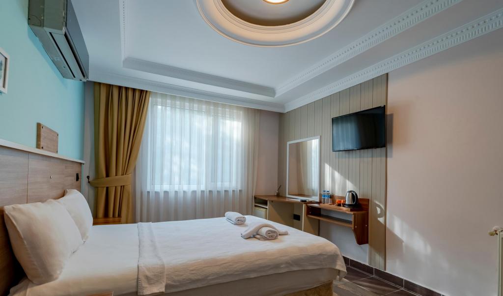Economy Room, Garden View (Without Balcony)