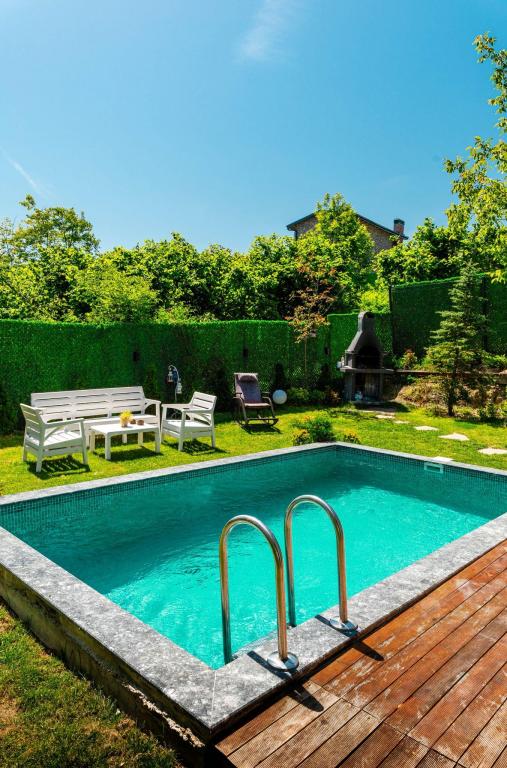 Superior Bungalow 2+1,Dağ veya Havuz Manzaralı,Özel Havuzlu (Isıtmasız)