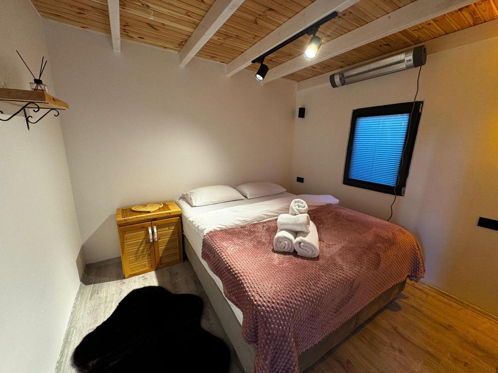 Superior Bungalow 2+1,Dağ veya Havuz Manzaralı,Özel Havuzlu (Isıtmasız)