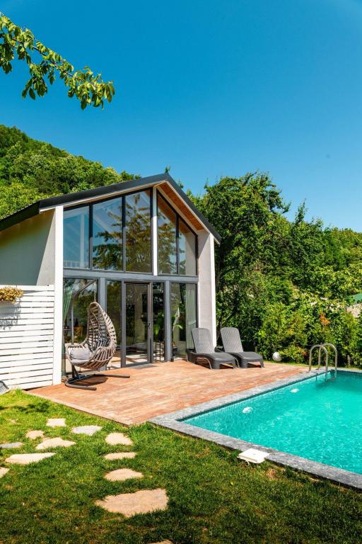 Superior Bungalow 2+1,Dağ veya Havuz Manzaralı,Özel Havuzlu (Isıtmasız)