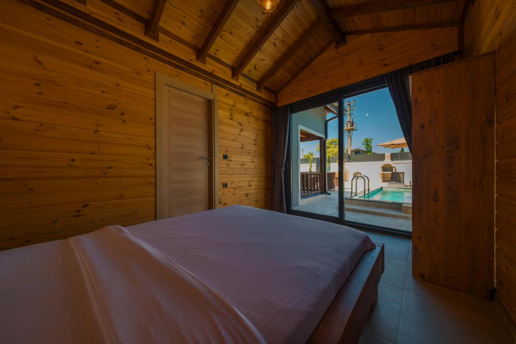 Premium Suit Bungalow,Bahçe Manzaralı,Özel Havuzlu ve Jakuzili