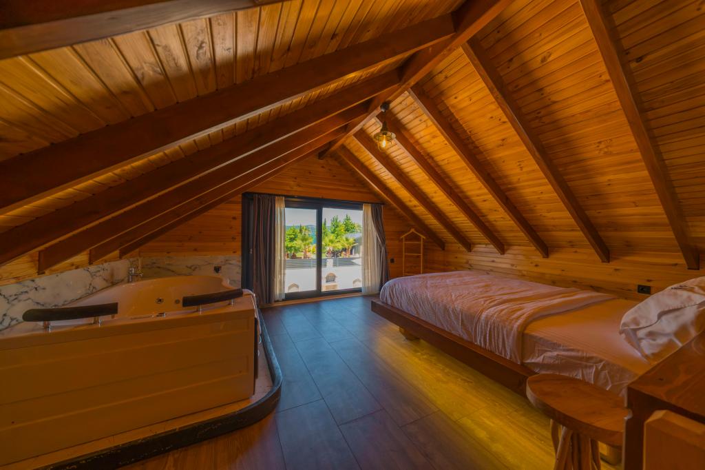 Premium Suit Bungalow,Bahçe Manzaralı,Özel Havuzlu ve Jakuzili